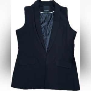 Mercer & Madison- Sleeveless Black Blazer- Long-  SIZE: Large
